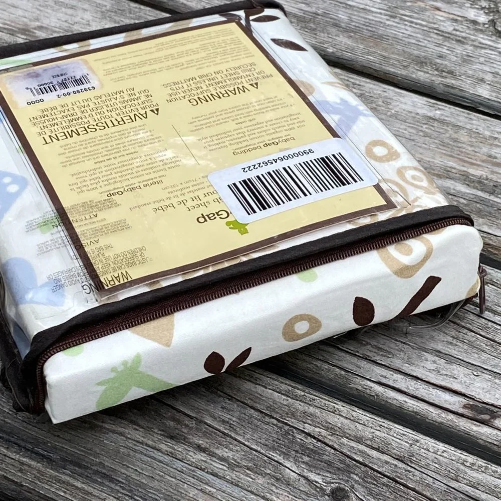 Baby GAP Organic Cotton Safari Fitted Crib Sheet